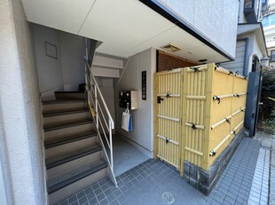 クレ－ル綾小路の物件外観写真